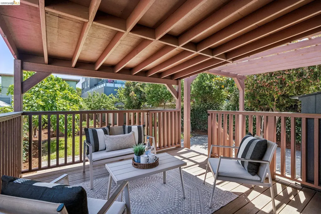 1108 Dwight Way Berkeley CA 94702