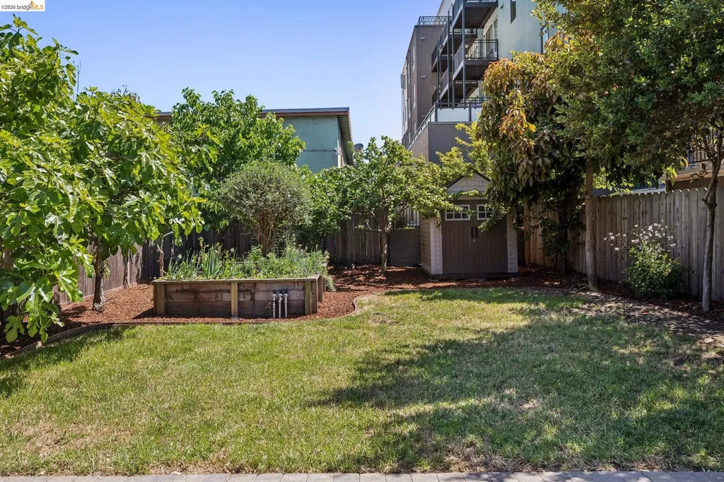 1108 Dwight Way Berkeley CA 94702