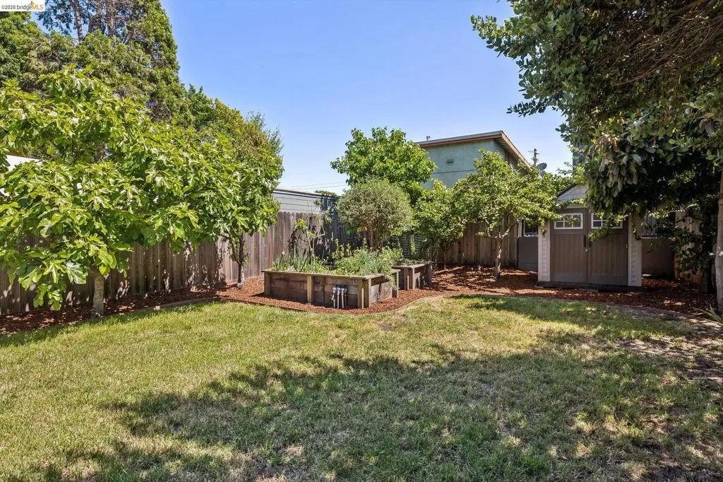 1108 Dwight Way Berkeley CA 94702