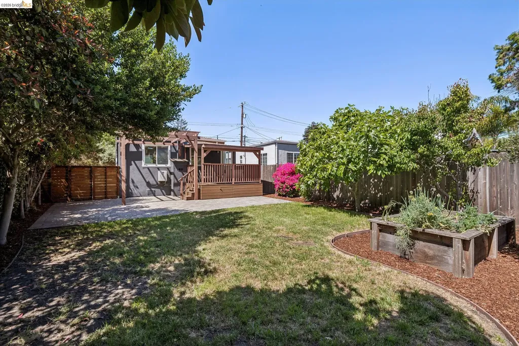 1108 Dwight Way Berkeley CA 94702