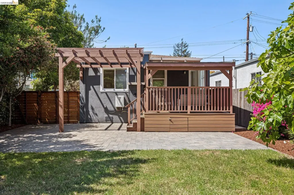 1108 Dwight Way Berkeley CA 94702