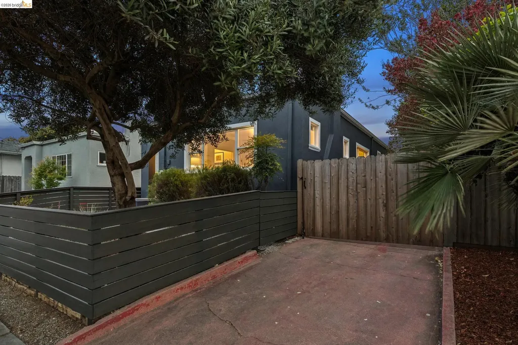 1108 Dwight Way Berkeley CA 94702