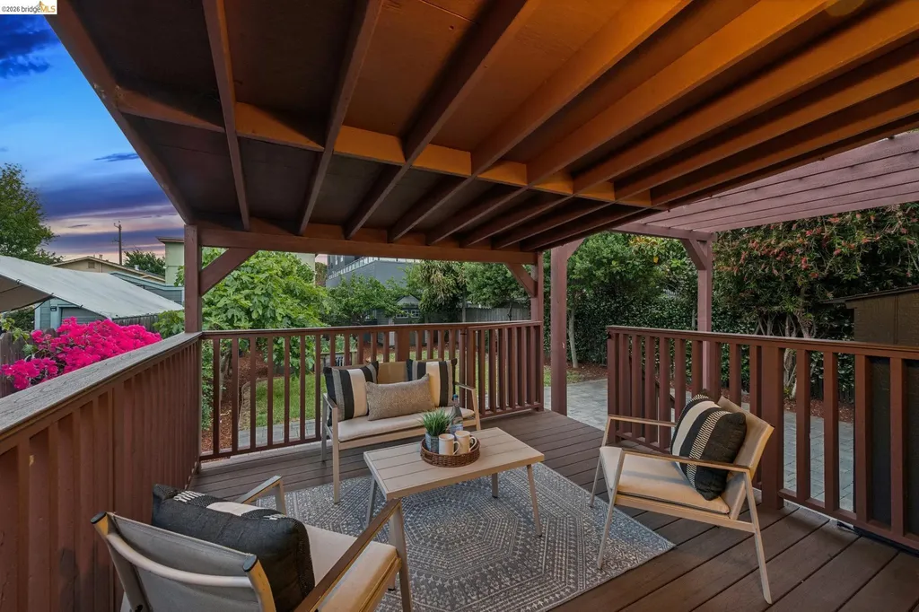 1108 Dwight Way Berkeley CA 94702
