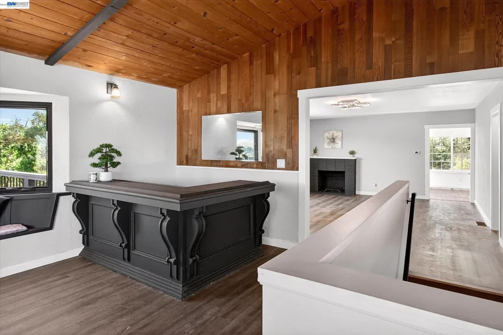 3280 Ohlone Way Hayward CA 94541