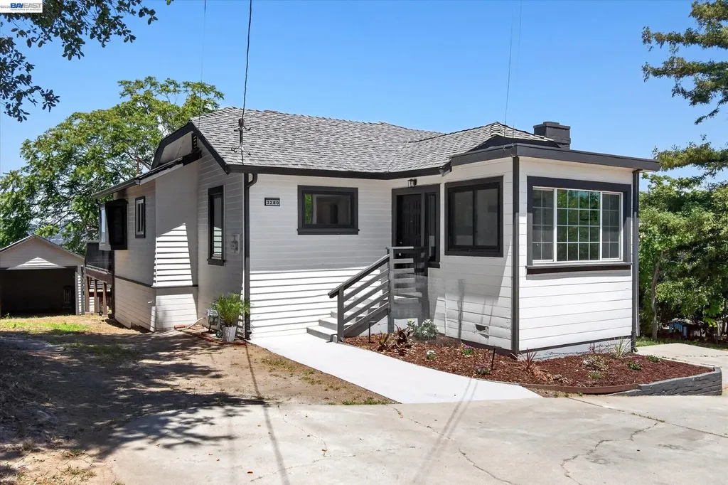 3280 Ohlone Way Hayward CA 94541