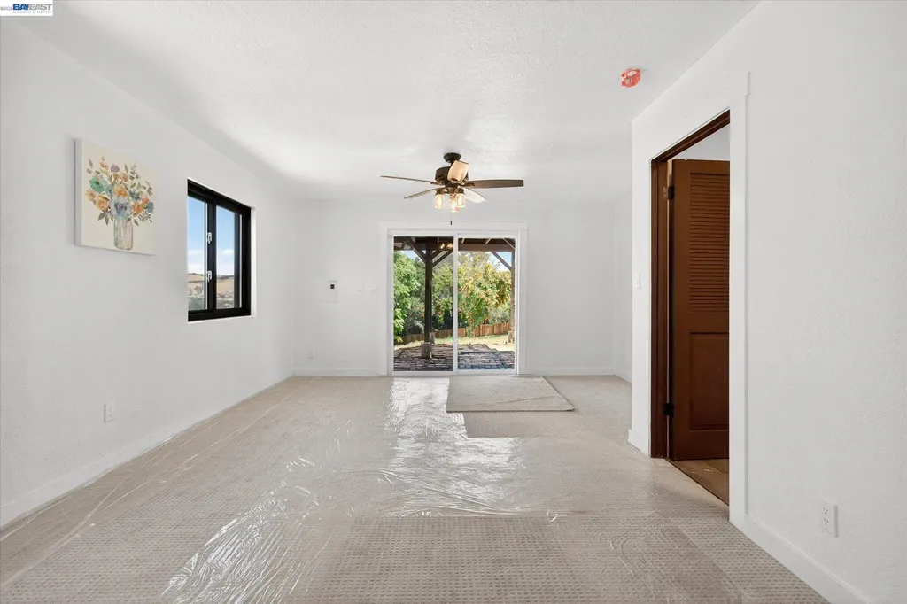 3280 Ohlone Way Hayward CA 94541