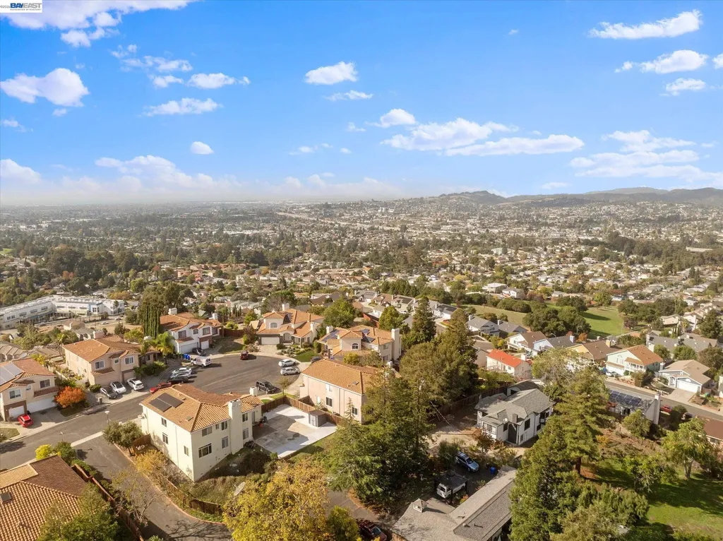 3280 Ohlone Way Hayward CA 94541