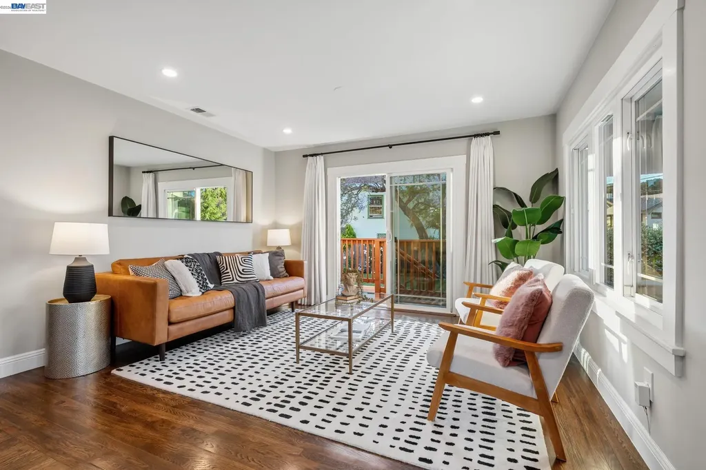 5161 Trask Street Oakland CA 94601