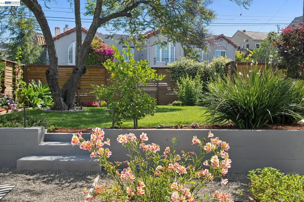 5161 Trask Street Oakland CA 94601