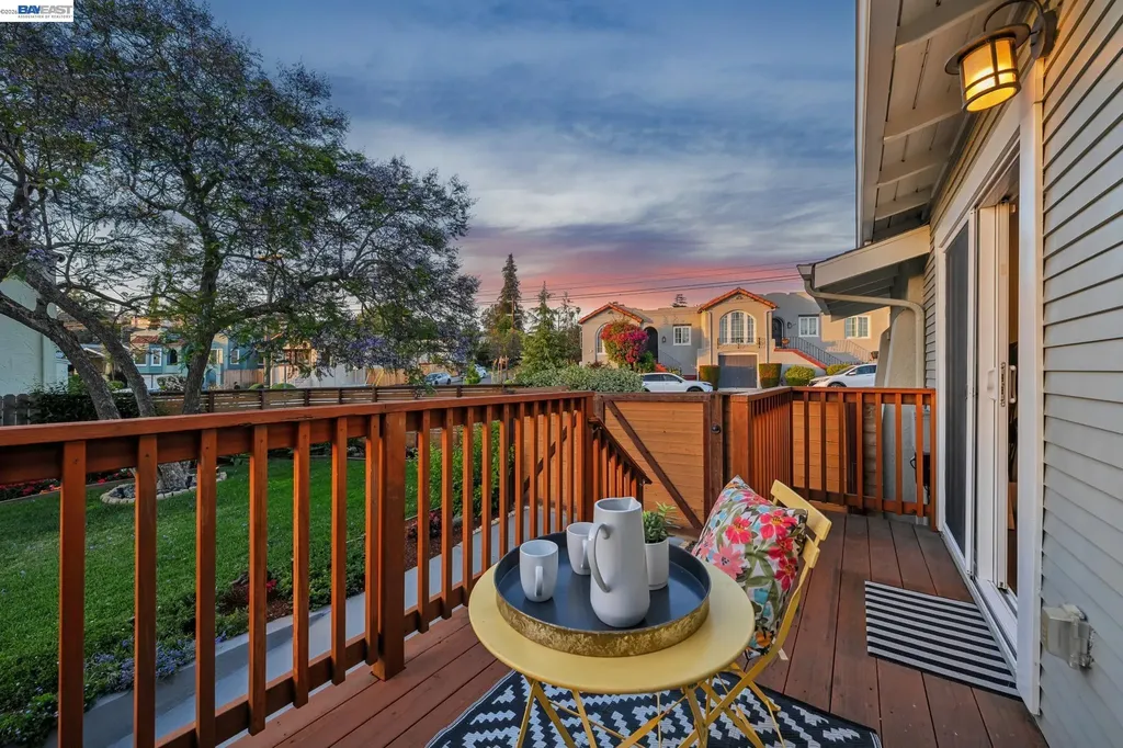 5161 Trask Street Oakland CA 94601