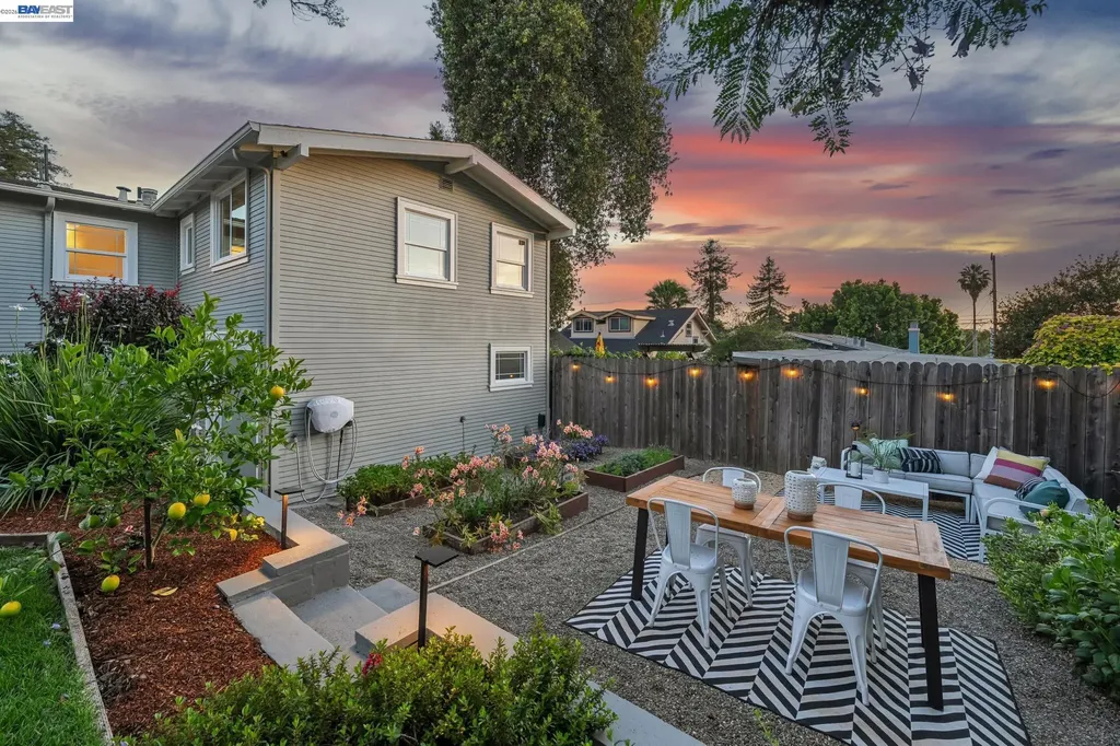 5161 Trask Street Oakland CA 94601