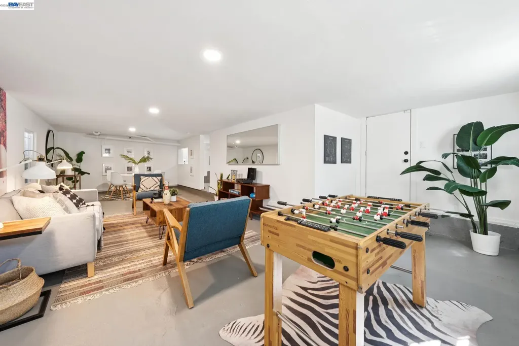 5161 Trask Street Oakland CA 94601
