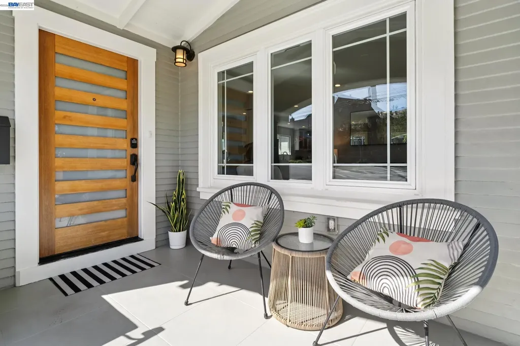 5161 Trask Street Oakland CA 94601