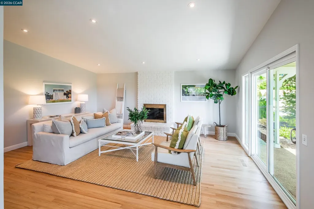 11 Dale Court Lafayette CA 94595
