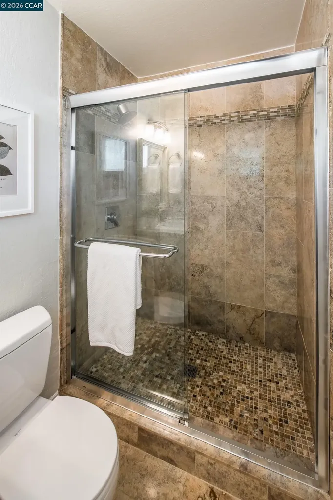 11 Dale Court Lafayette CA 94595