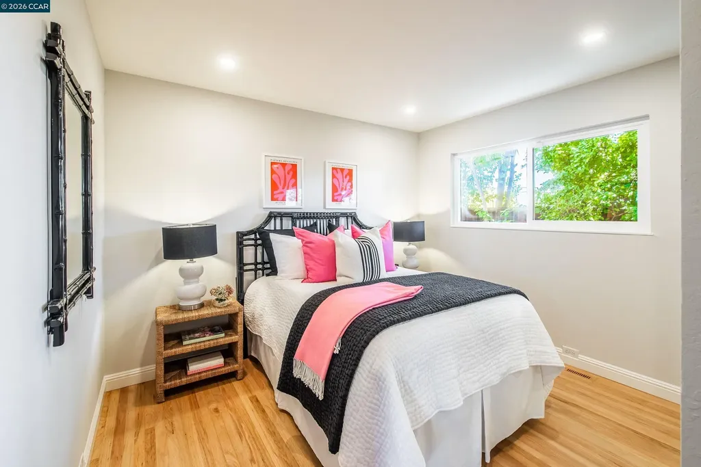 11 Dale Court Lafayette CA 94595