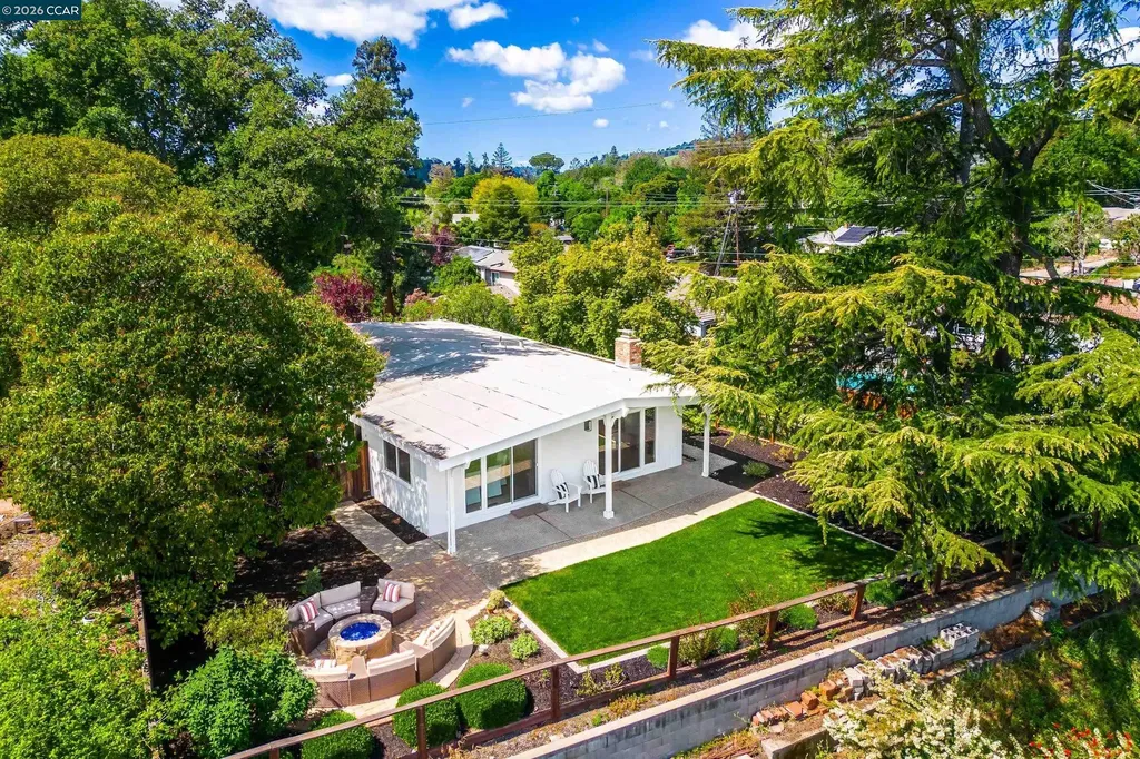 11 Dale Court Lafayette CA 94595