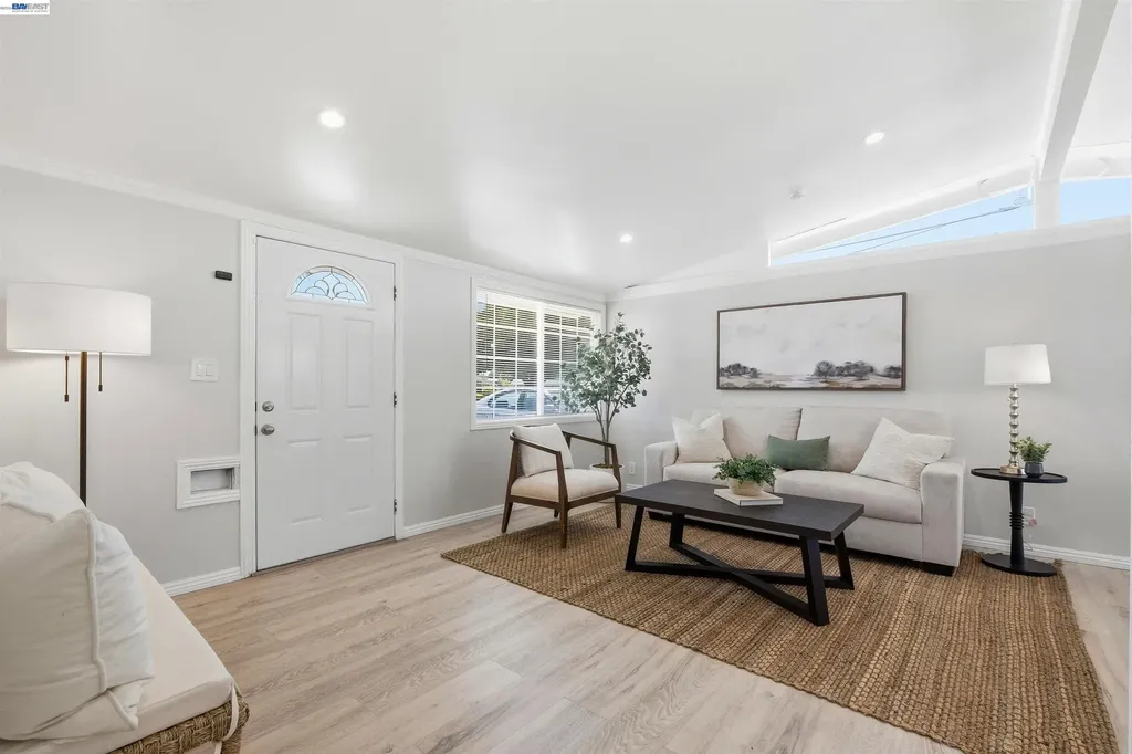 27767 Coronado Way Hayward CA 94545