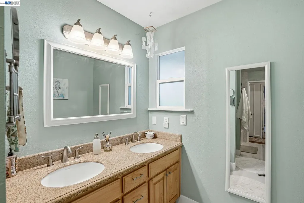 5633 San Antonio Street Pleasanton CA 94566