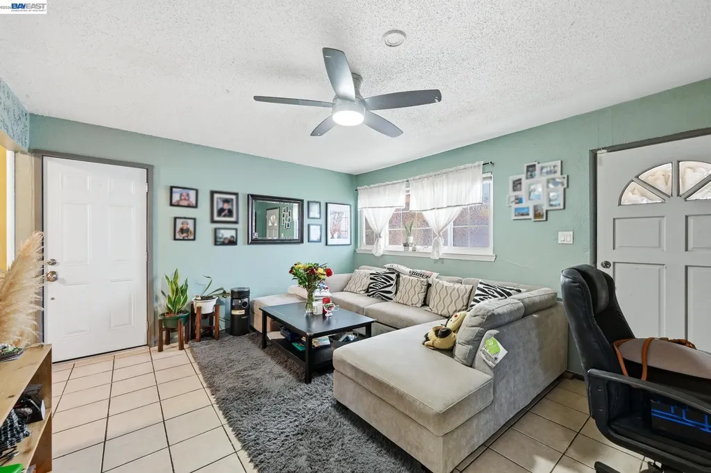 403-405 105th Avenue Oakland CA 94603