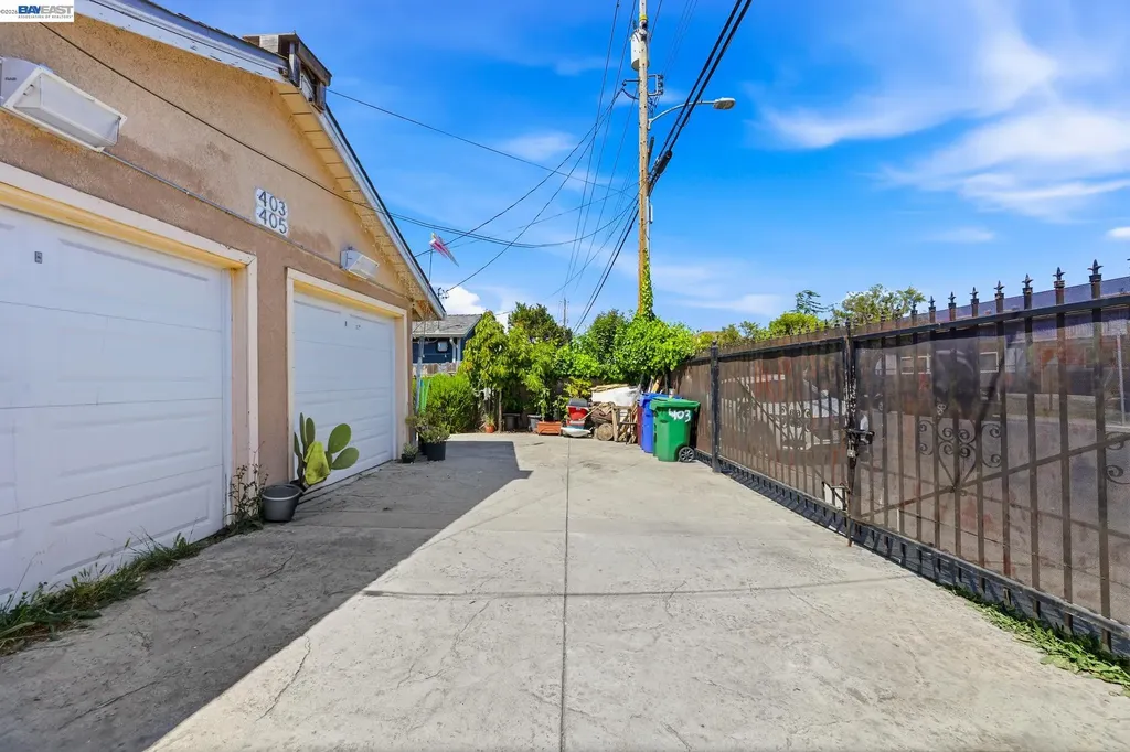 403-405 105th Avenue Oakland CA 94603