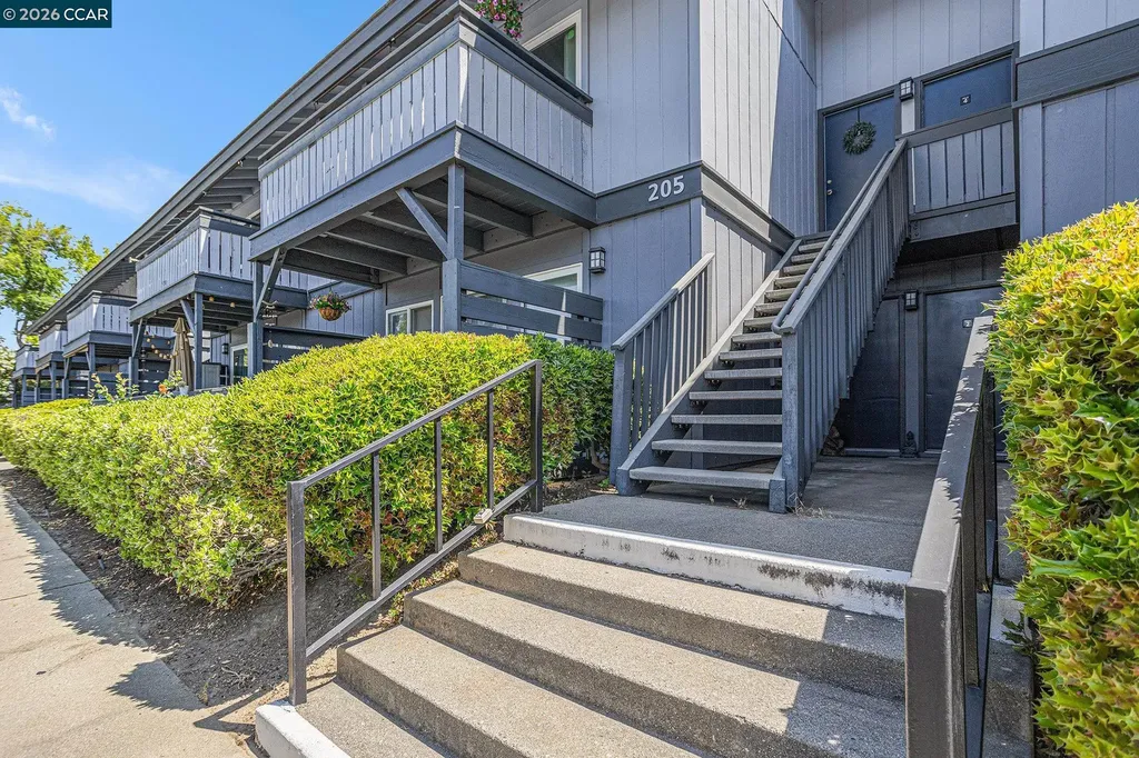 205 Masters Court Walnut Creek CA 94598