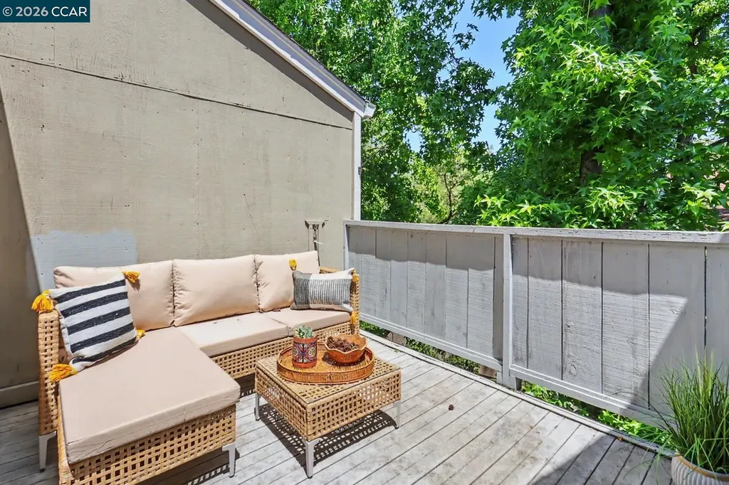 378 Camelback Road Pleasant Hill CA 94523