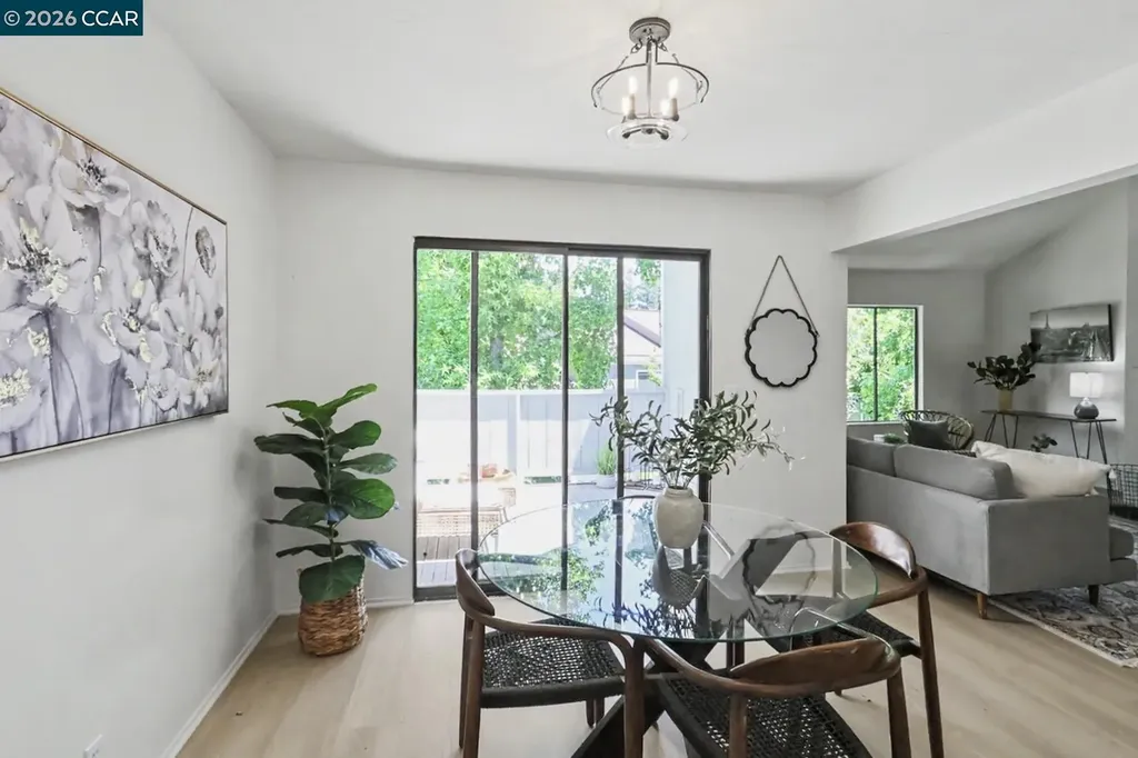 378 Camelback Road Pleasant Hill CA 94523