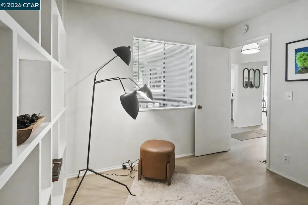 378 Camelback Road Pleasant Hill CA 94523