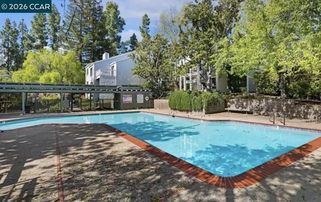 378 Camelback Road Pleasant Hill CA 94523