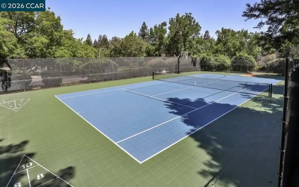 378 Camelback Road Pleasant Hill CA 94523