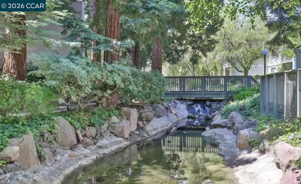 378 Camelback Road Pleasant Hill CA 94523
