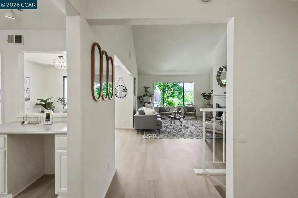 378 Camelback Road Pleasant Hill CA 94523