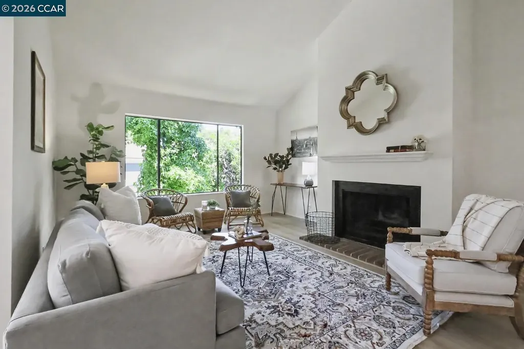 378 Camelback Road Pleasant Hill CA 94523