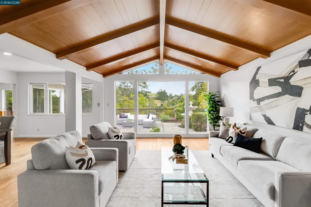61 Sullivan Drive Moraga CA 94556