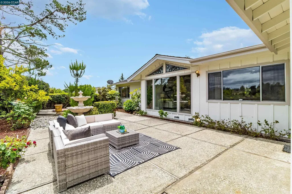 61 Sullivan Drive Moraga CA 94556