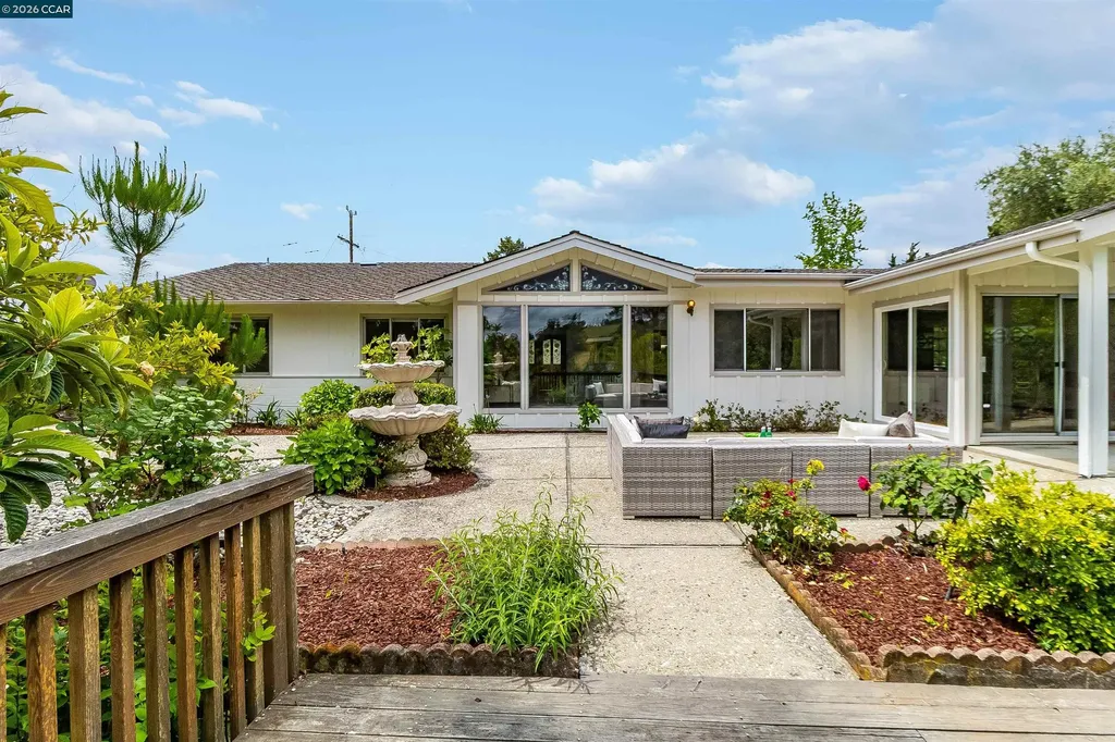 61 Sullivan Drive Moraga CA 94556