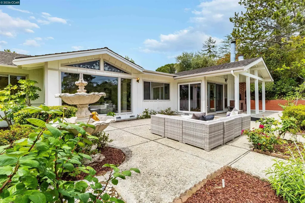 61 Sullivan Drive Moraga CA 94556