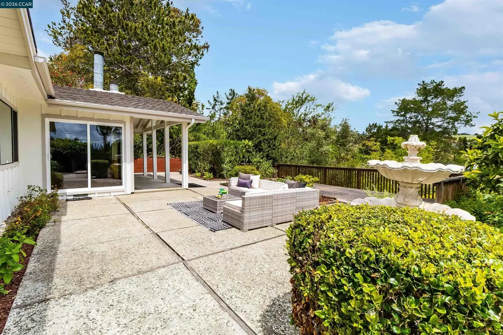 61 Sullivan Drive Moraga CA 94556
