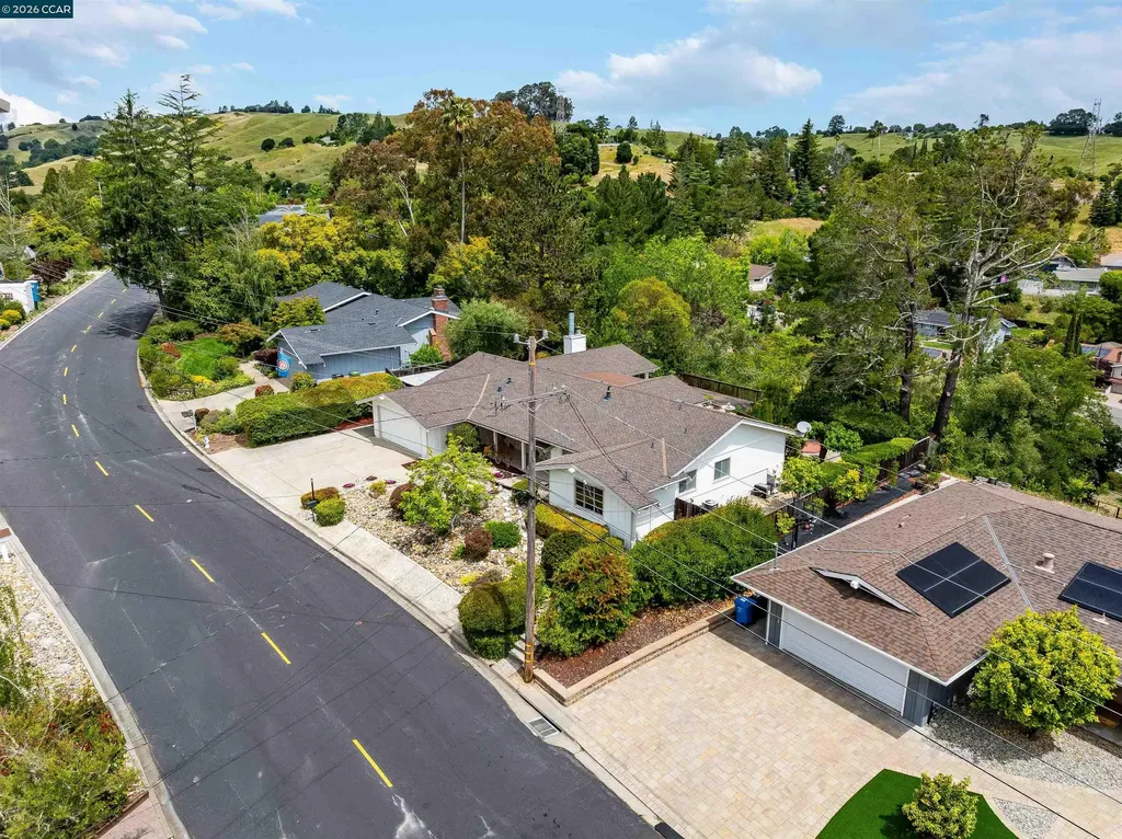 61 Sullivan Drive Moraga CA 94556