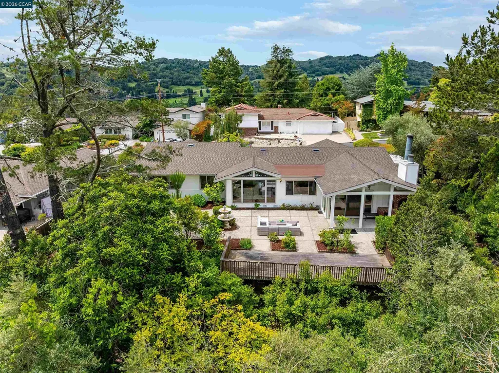 61 Sullivan Drive Moraga CA 94556