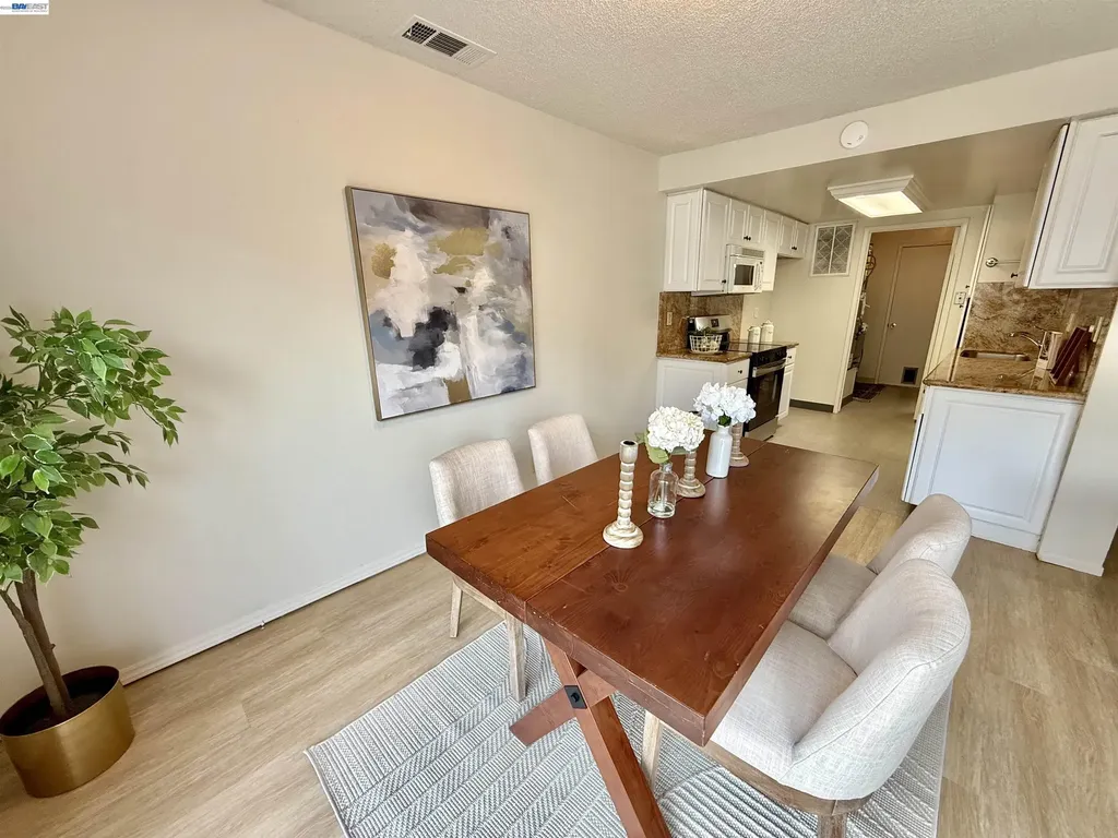 755 Pine Street Livermore CA 94551