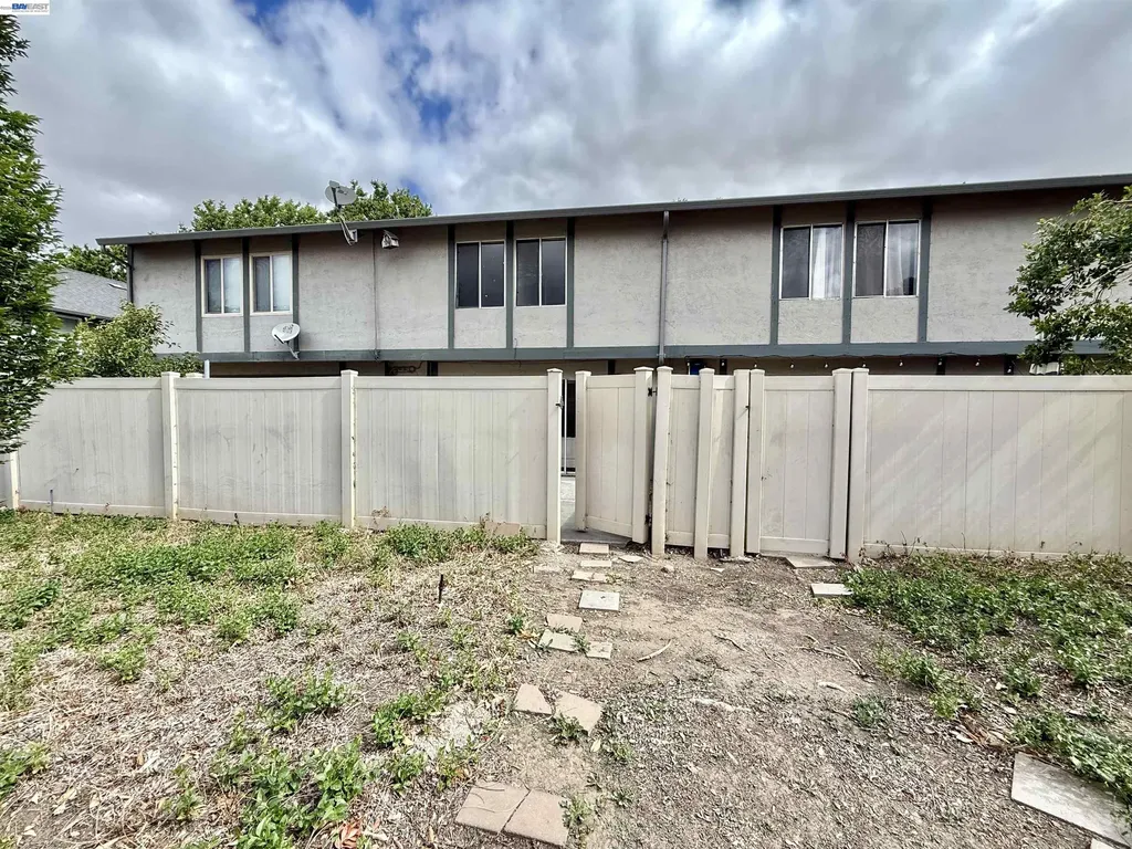 755 Pine Street Livermore CA 94551