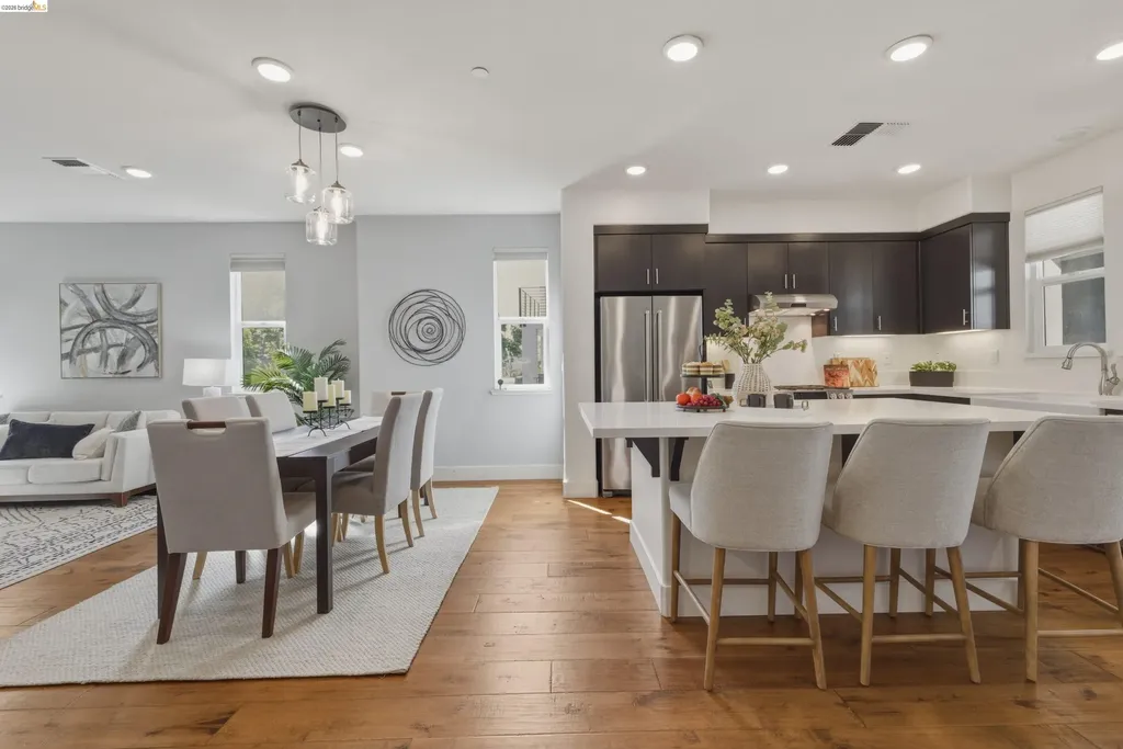 467 Mitchell Avenue Alameda CA 94501