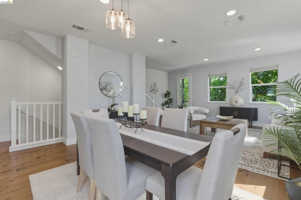 467 Mitchell Avenue Alameda CA 94501