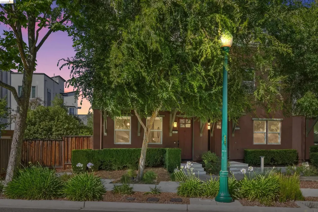 467 Mitchell Avenue Alameda CA 94501