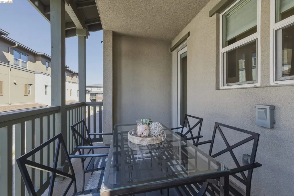 467 Mitchell Avenue Alameda CA 94501
