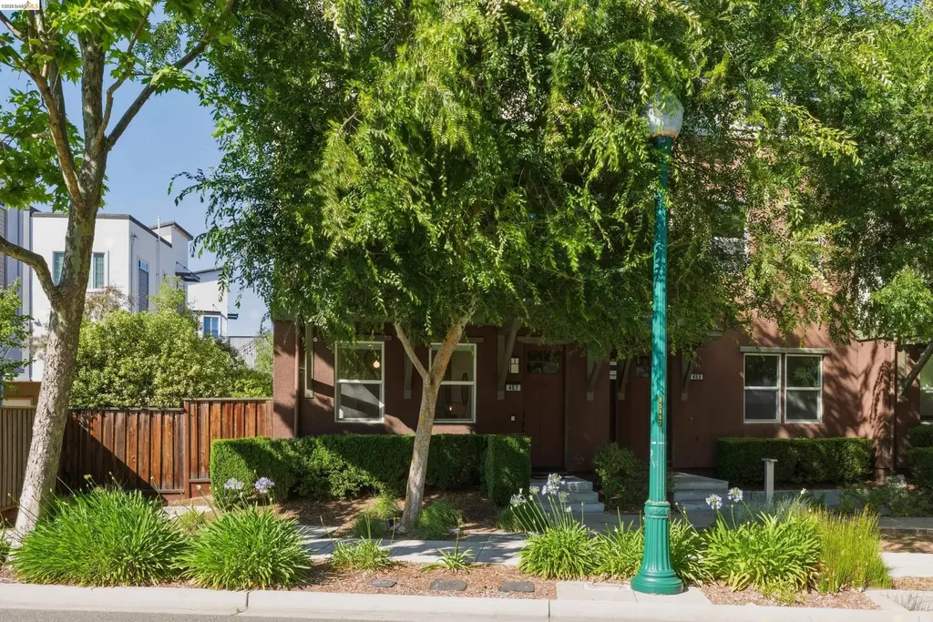 467 Mitchell Avenue Alameda CA 94501