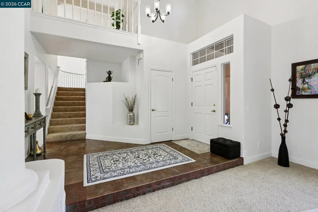 242 El Pueblo Place Clayton CA 94517