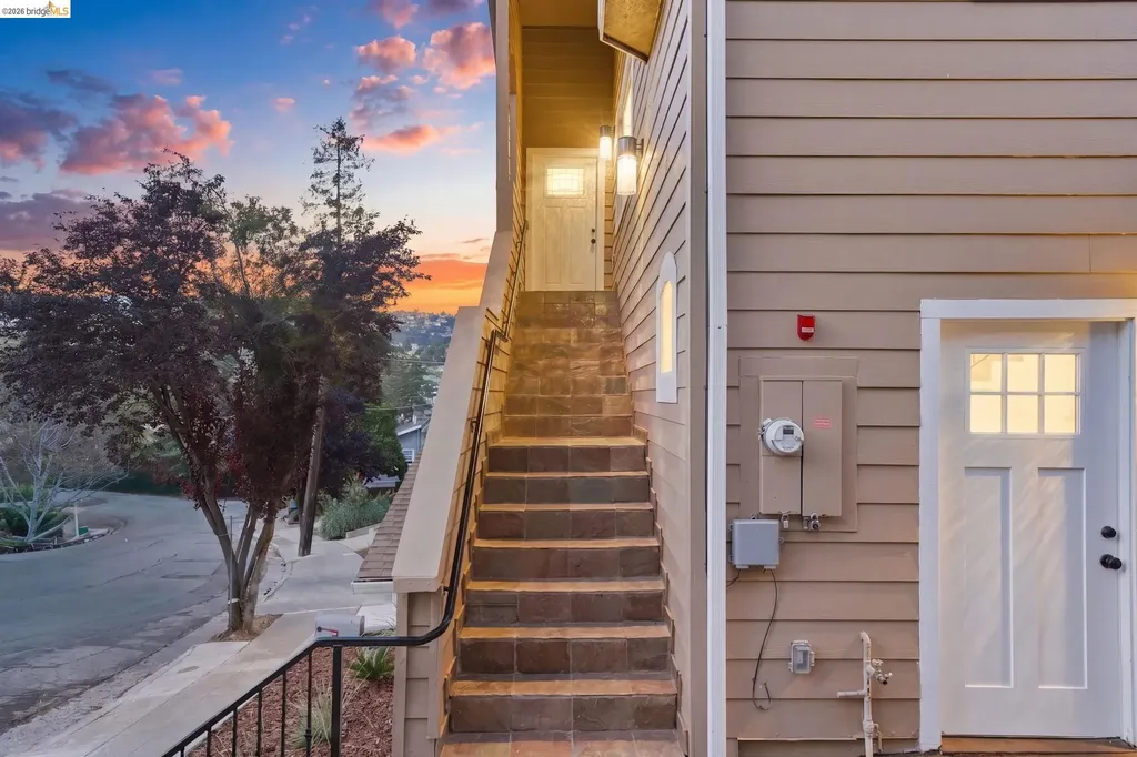 3426 Pierson Street Oakland CA 94619